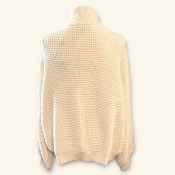 By Egreis Scoop Cut-out Turtle Neck Oversized Women's sweater in Cream Large NWT - Picture 3 of 10